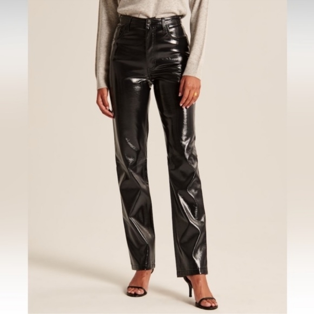 Abercrombie & Fitch '90s Straight Ultra High Rise Faux Leather 27/4xs
